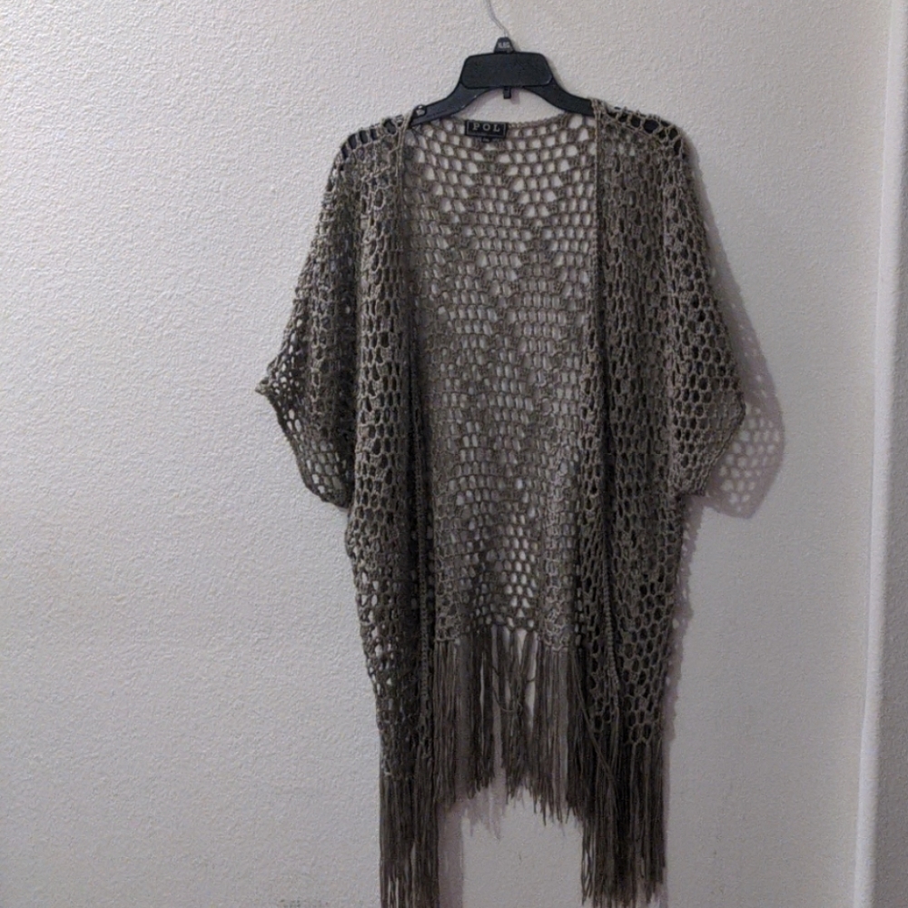Knit shawl